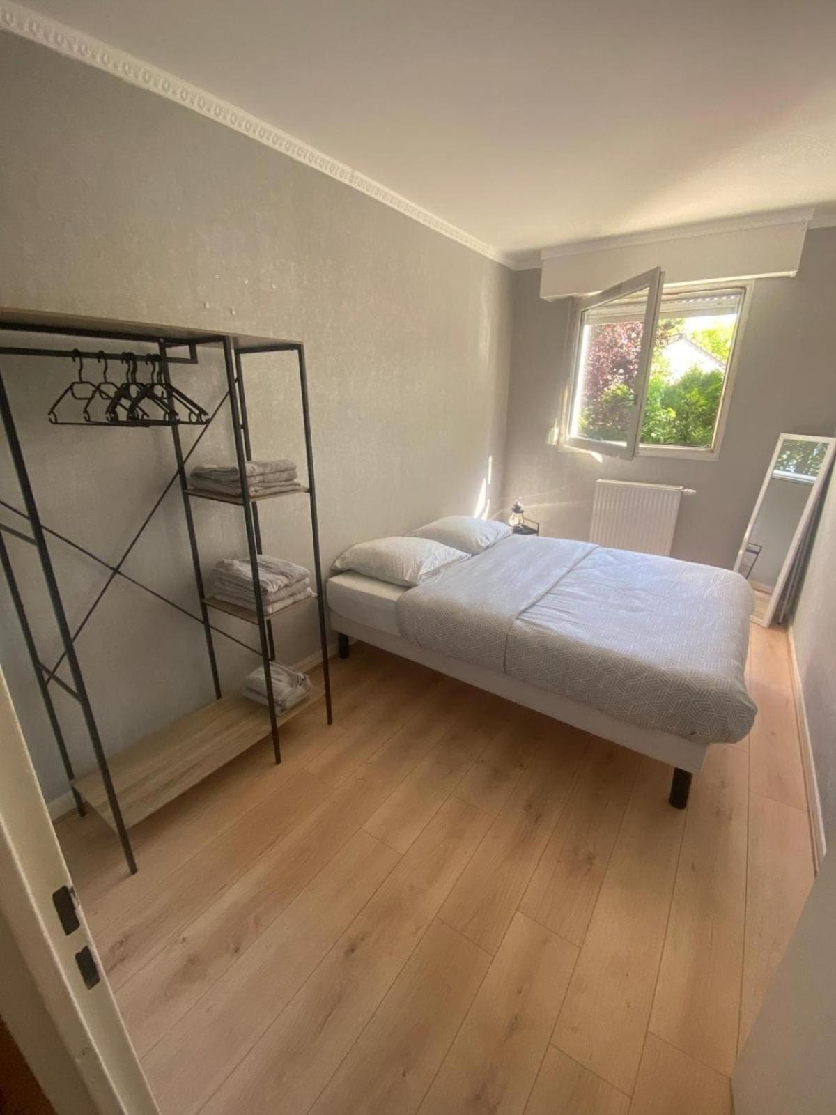 Evry Moon Apartment 70M2 Spacious And Bright Courcouronnes Экстерьер фото